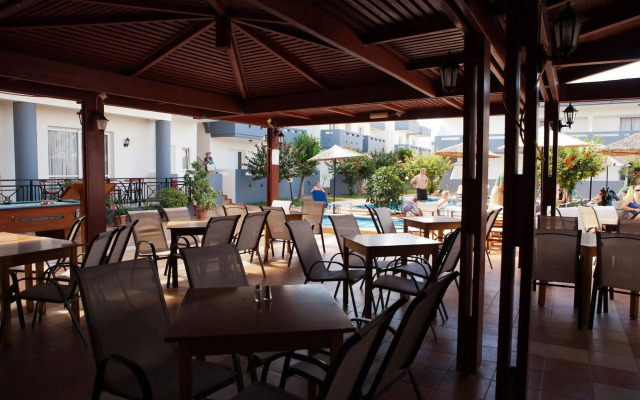 Anthoula Village Hotel