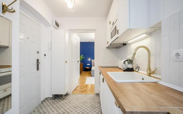 BpR UNIQUE Studio Home with A/C