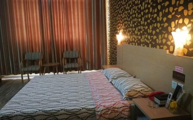 Yuelai Express Hotel – Guest Rooms – Chongzuo