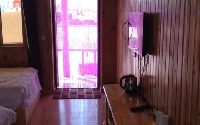 Mordaga Dongzeyuan Hotel