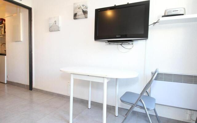 Appartement Balaruc-les-Bains, 1 pièce, 2 personnes - FR-1-553-120