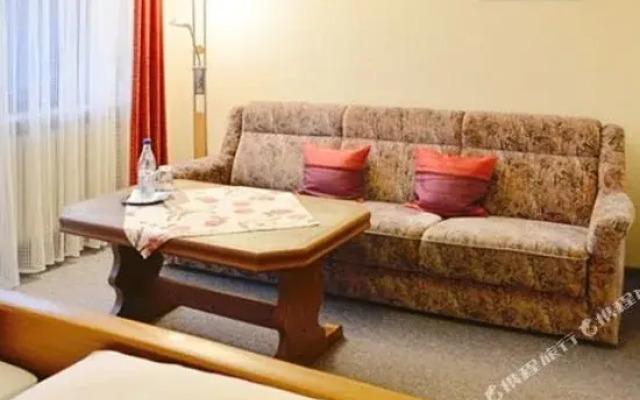 Gasthof Zur Burgruine