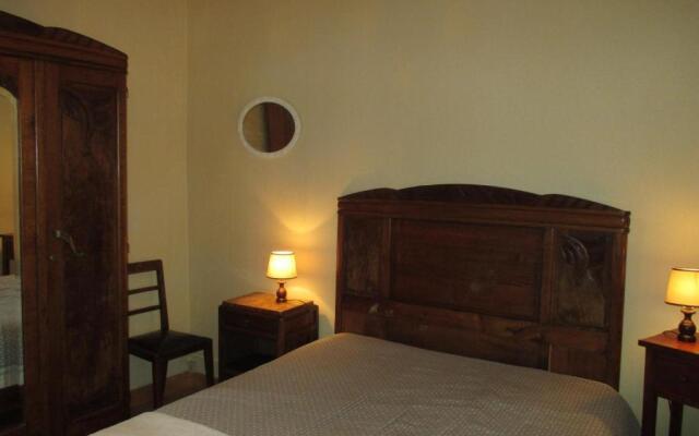 Gîte Huriel, 4 pièces, 5 personnes - FR-1-489-27