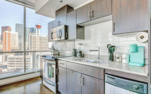 Modern 2BR Apt - DT Calgary w City Views