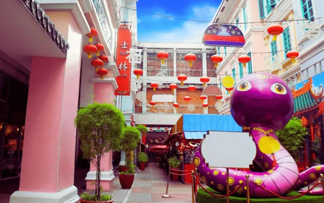 Private Rooms in Historic Manila Chinatown