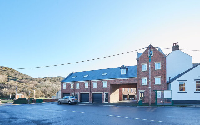 Host   Stay   House 1