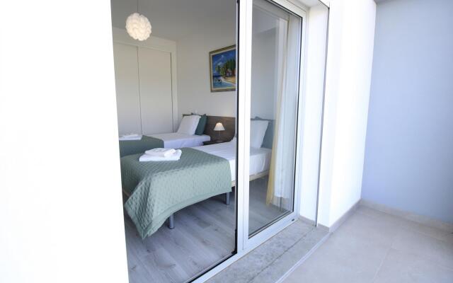 Albufeira Prestige With Pool by Homing