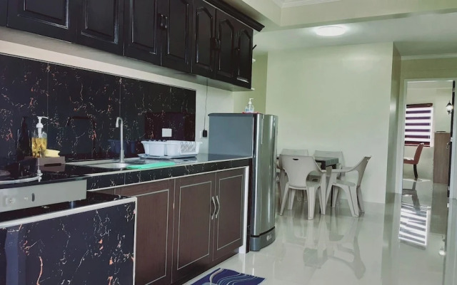 Avana Hills Boracay Prime