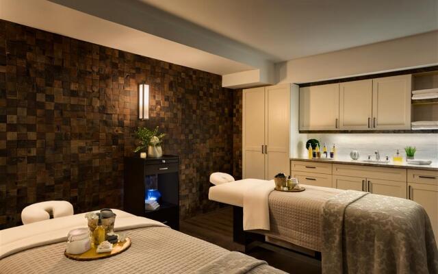 Hotel Saranac Curio Collection By Hilton