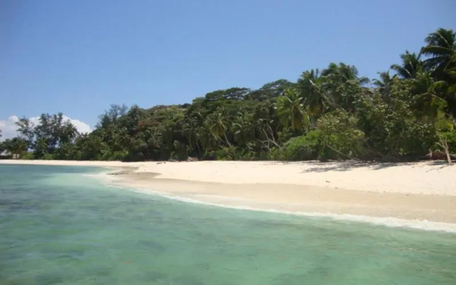 Eden Island, Beach front, Luxury, 3 Bed Ensuite, WiFi