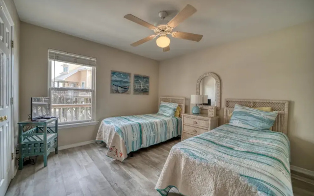 Rainbows End - 100-b Shell Ct