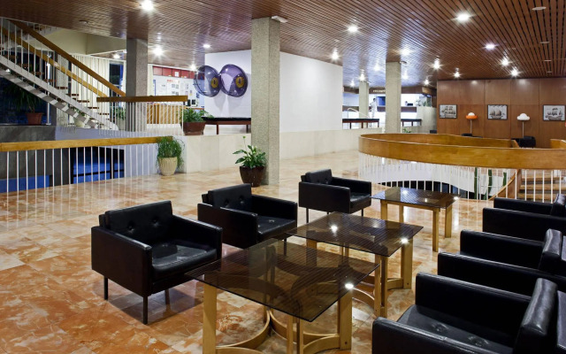 Bluesun Hotel Maestral