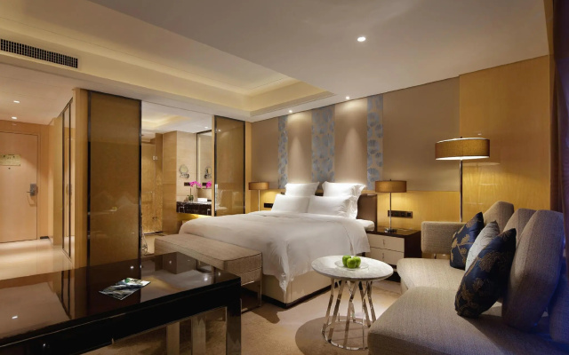 Guolong Hotel – Guest Rooms – Wuzhou