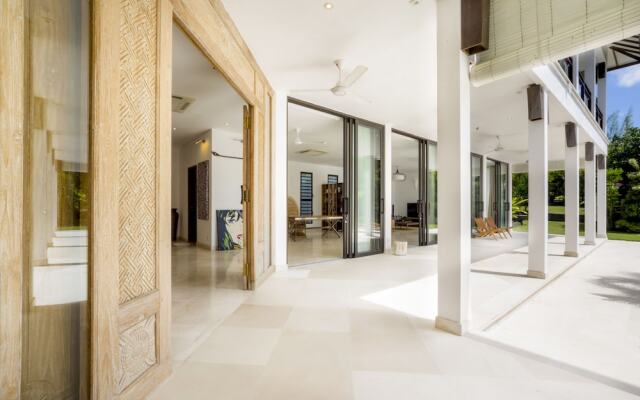 Best Selling 4 Bedrooms Pool Villa in Uluwatu Included Breakfast