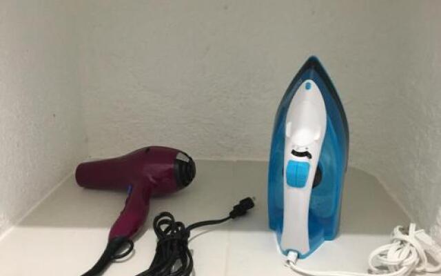 Best Beach Apartments - Cancun Plaza