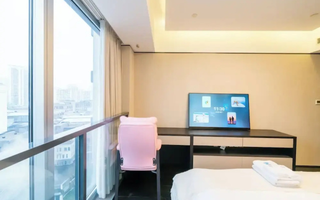 Zhome-Three Bedroom Luxury Suite3