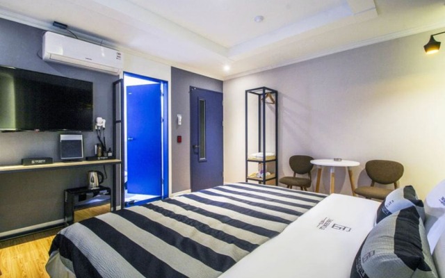 February Hotel Busan Gangseo Annex Building