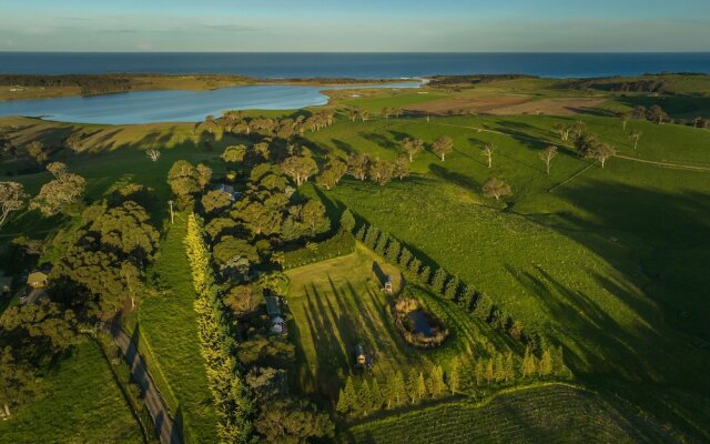 Tilba Lake House