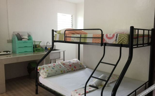 Gaea's Apartments - Hostel