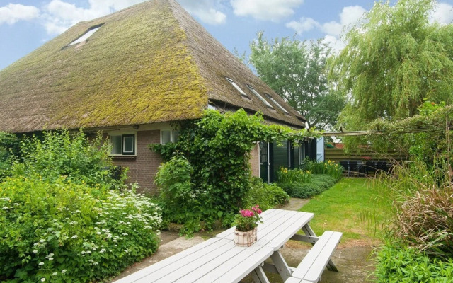 Inviting Farmhouse in 't Zand near Marine Museum