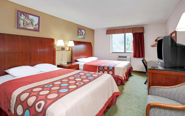 Super 8 By Wyndham Belleville