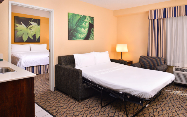 Holiday Inn & Suites Chicago - Downtown by IHG