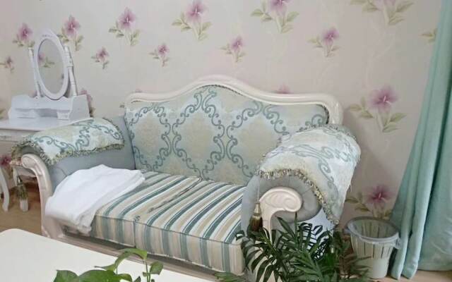 Wuhan Loving Home Apartment