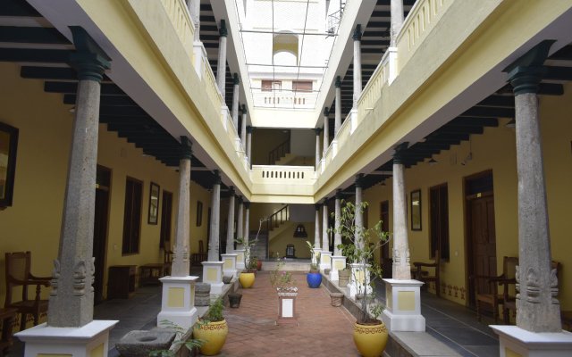 Saradharam Heritage Hotel Lakshmi Vilas
