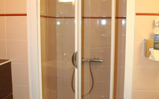 Hotel Kyriad Dijon - Gare