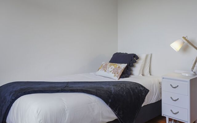 Dazzling Mairangi Bay Retreat Sea Views