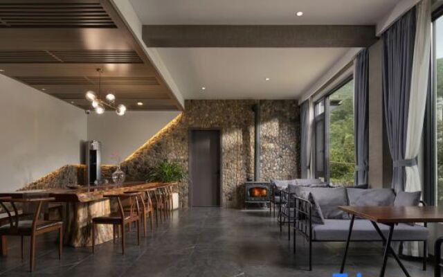 Yunshang Grassland·Shanshengyishe·180° Mountain View Wild Luxury Private Soup