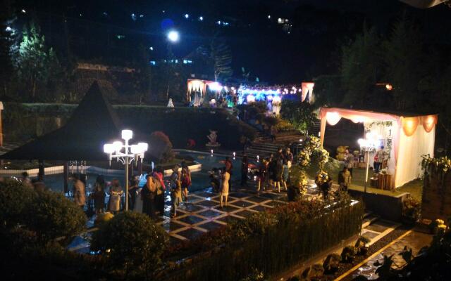 Queen Garden Hotel