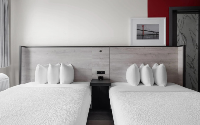 Ramada By Wyndham Brooklyn Near Flatbush