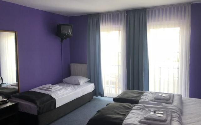 Simona Hotel Frankfurt Airport