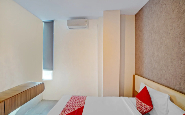 Super OYO 90559 Gamacity Residence
