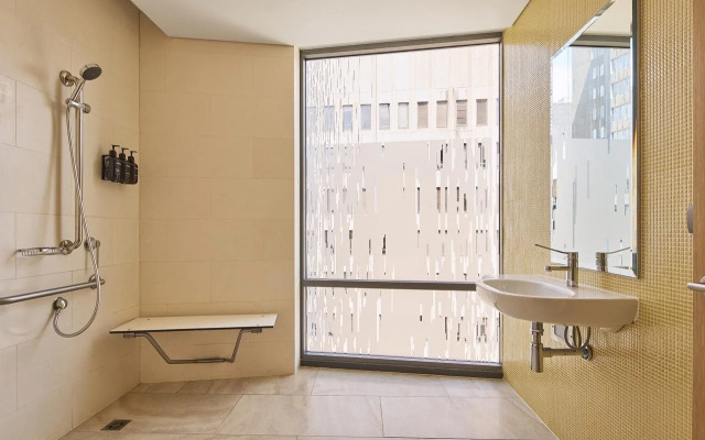 Rydges Australia Square Hotel