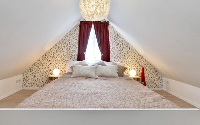 Beautiful Home in Stubicke Toplice With 2 Bedrooms, Wifi and Outdoor Swimming Pool