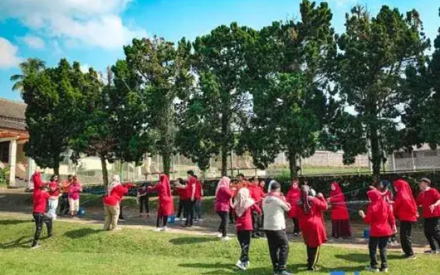 Votel de bandungan by Azana