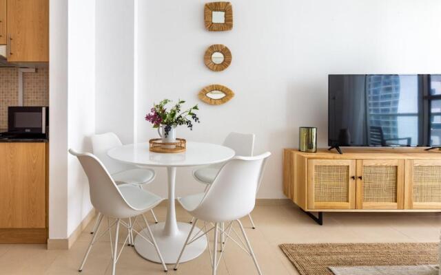 Frank Porter - Mayfair Tower