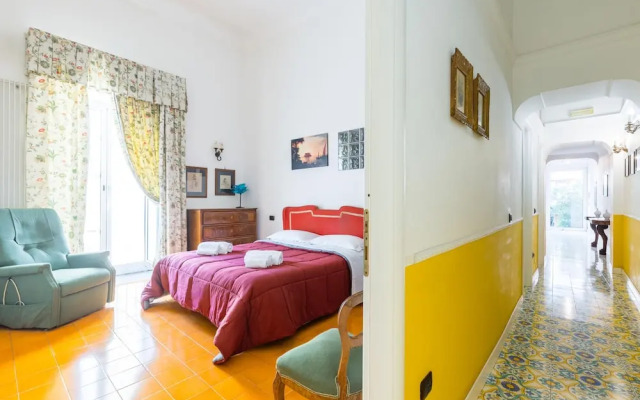 Charming House With Terrace at Historical Center