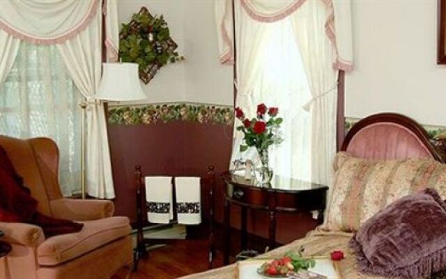 Albert Shafsky House Bed And Breakfast