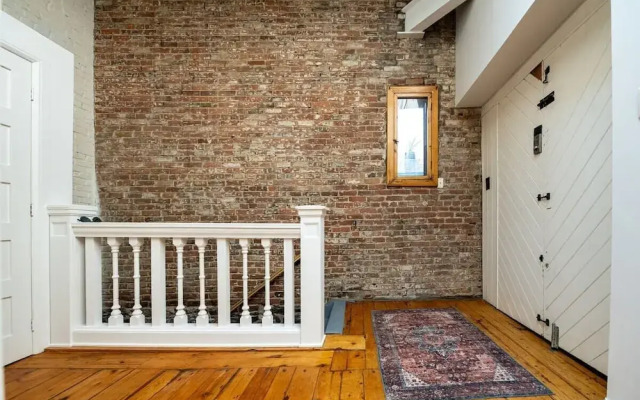 Stunning Old Montreal Penthouse
