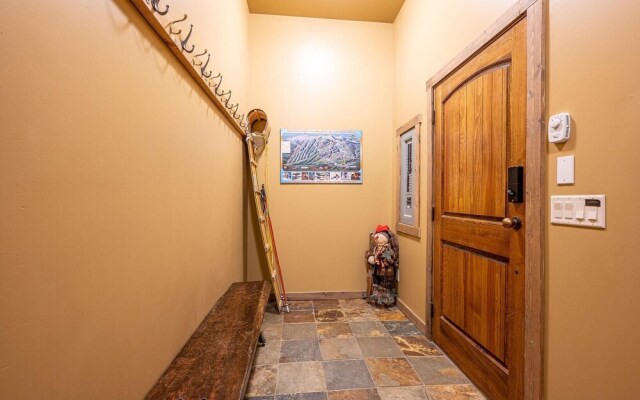 Trapper's Lodge 4 Bd W/great View, Private Hot Tub