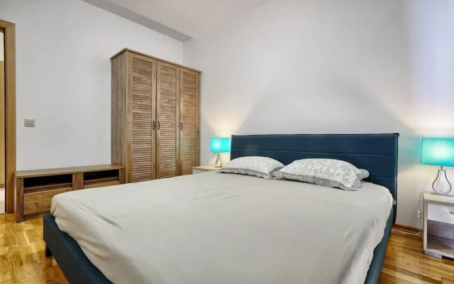 Baratero Opera Apartment