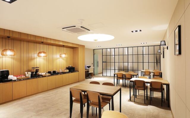 Mari Hotel Chungju