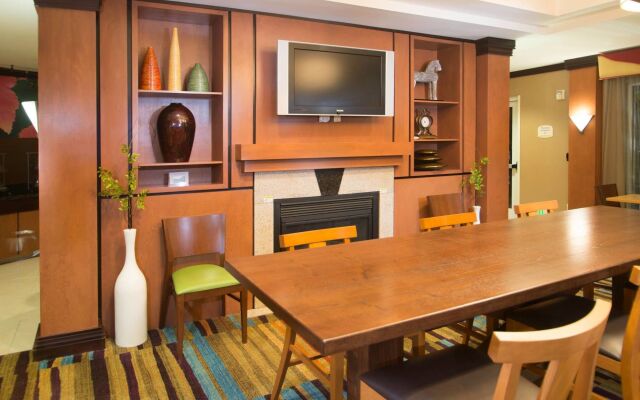 Fairfield Inn and Suites by Marriott Burley