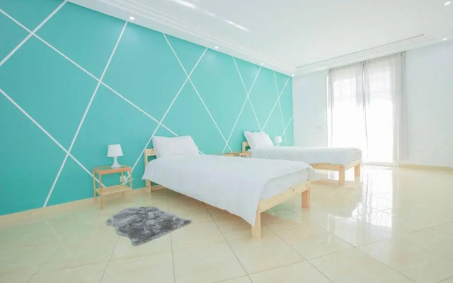 Luxurious & Spacious 3bedrooms/ Tour Hassan