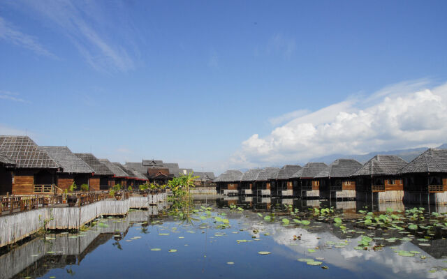 Myanmar Treasure Resort Inle