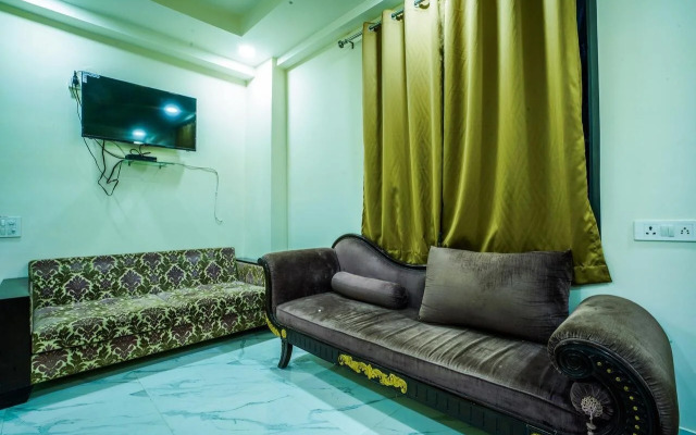 OYO 23299 Hotel Royal Orbit