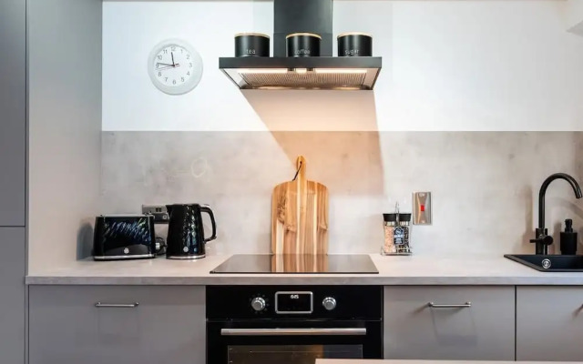 2bedroom Apartment-free Parking